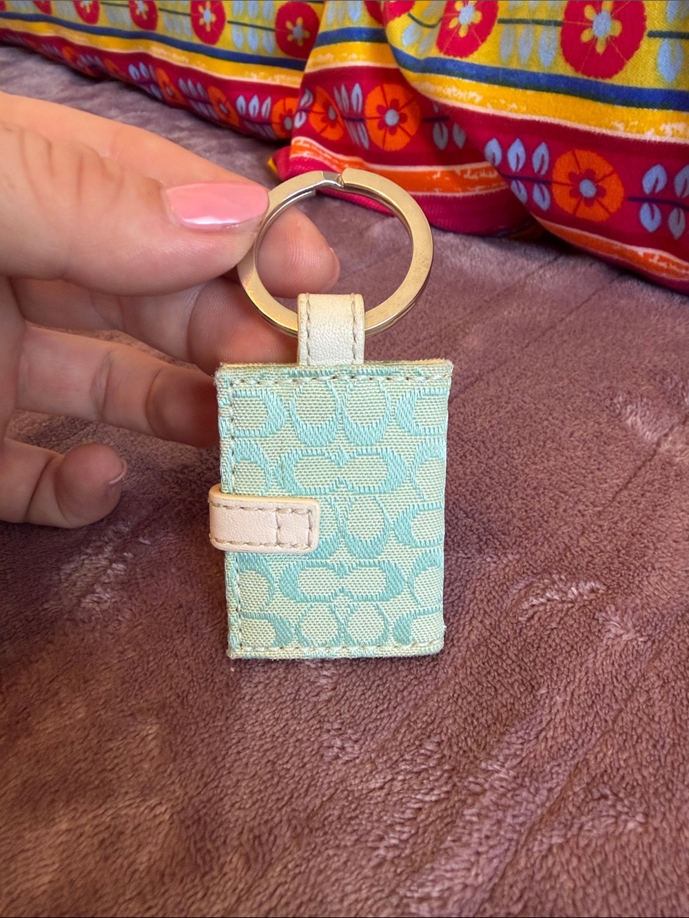 Coach Signature Mini Photo Frame Keychain - Picture 2 of 13